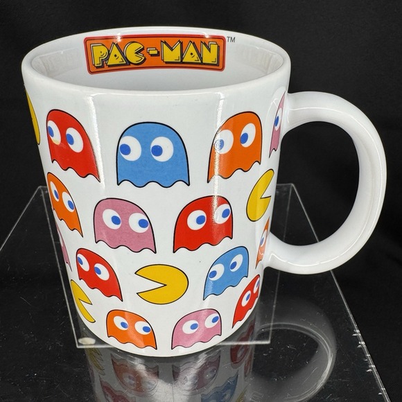 Bandai Namco Other - Pac-Man Retro Coffee Mug Cup Ghost Gang Inky Blinky Pinky Clyde Bandai Namco